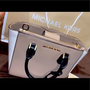 Michael Kors Carolyn Purse Handbag Small Tote Bag